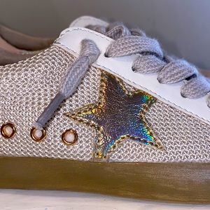 Shu Shop Paula Kids Sneakers - NTW never worn stickers on bottom!